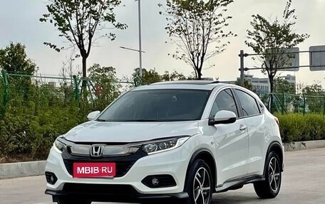 Honda Vezel, 2020 год, 1 820 000 рублей, 1 фотография