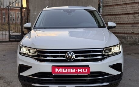 Volkswagen Tiguan II, 2021 год, 4 300 000 рублей, 7 фотография