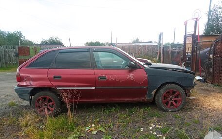 Opel Astra F, 1995 год, 50 000 рублей, 3 фотография