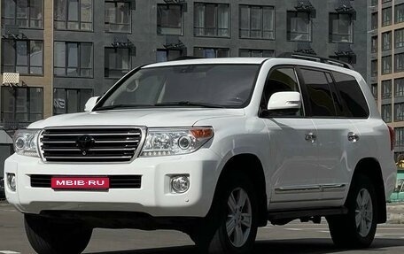 Toyota Land Cruiser 200, 2012 год, 3 952 111 рублей, 1 фотография