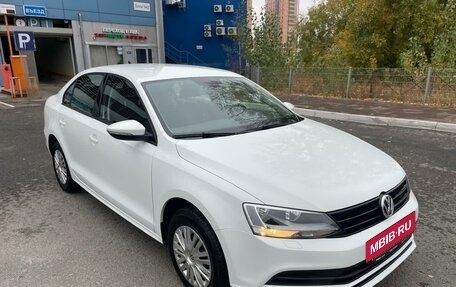 Volkswagen Jetta VI, 2017 год, 1 549 000 рублей, 3 фотография