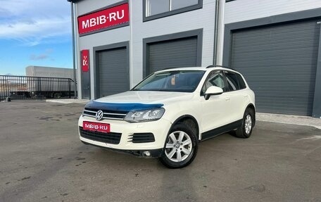 Volkswagen Touareg III, 2011 год, 2 299 000 рублей, 1 фотография