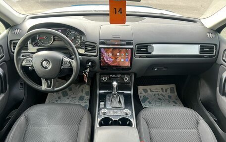 Volkswagen Touareg III, 2011 год, 2 299 000 рублей, 16 фотография