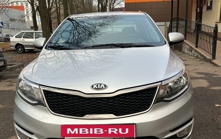 KIA Rio III рестайлинг, 2015 год, 1 050 000 рублей, 2 фотография