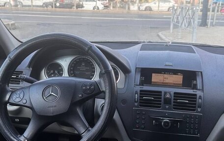 Mercedes-Benz C-Класс, 2009 год, 880 000 рублей, 9 фотография