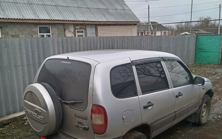 Chevrolet Niva I рестайлинг, 2006 год, 327 000 рублей, 2 фотография