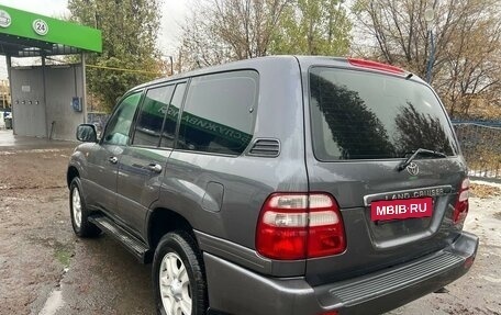 Toyota Land Cruiser 100 рестайлинг 2, 2003 год, 2 850 000 рублей, 4 фотография