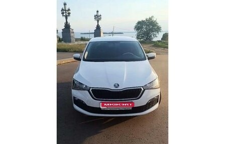 Skoda Rapid II, 2021 год, 1 605 000 рублей, 2 фотография