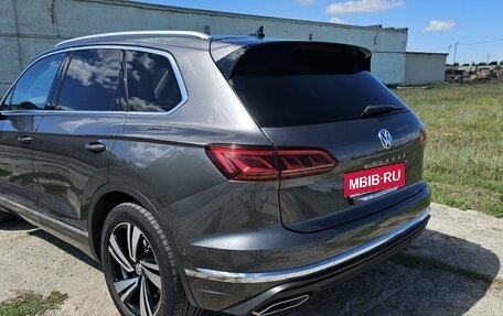 Volkswagen Touareg III, 2020 год, 7 350 000 рублей, 3 фотография