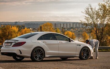 Mercedes-Benz CLS, 2015 год, 3 700 000 рублей, 16 фотография