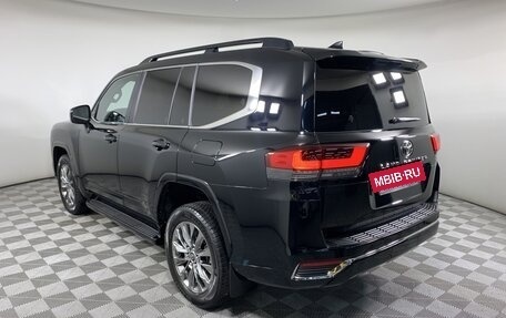 Toyota Land Cruiser, 2023 год, 12 850 000 рублей, 7 фотография