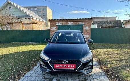 Hyundai Solaris II рестайлинг, 2019 год, 1 575 000 рублей, 4 фотография