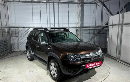 Renault Duster I рестайлинг, 2017 год, 1 399 000 рублей, 3 фотография