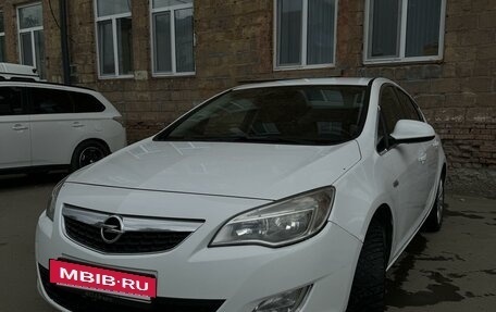 Opel Astra J, 2010 год, 850 000 рублей, 7 фотография