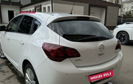 Opel Astra J, 2010 год, 850 000 рублей, 9 фотография