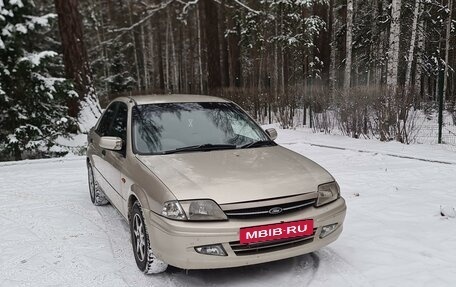 Ford Laser IV, 2000 год, 345 000 рублей, 3 фотография