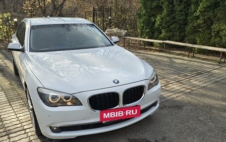 BMW 7 серия, 2011 год, 2 400 000 рублей, 2 фотография