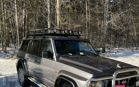 Nissan Patrol, 1992 год, 2 100 000 рублей, 3 фотография