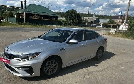 KIA Optima IV, 2019 год, 1 650 000 рублей, 2 фотография