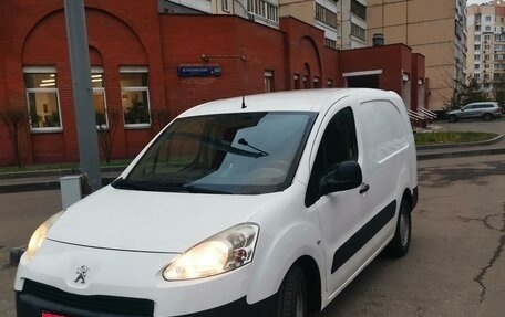 Peugeot Partner II рестайлинг 2, 2012 год, 775 000 рублей, 1 фотография