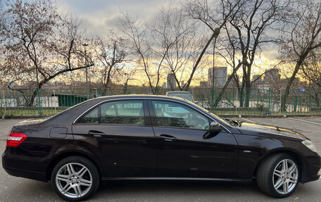 Mercedes-Benz E-Класс, 2010 год, 1 700 000 рублей, 4 фотография