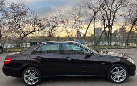 Mercedes-Benz E-Класс, 2010 год, 1 700 000 рублей, 7 фотография