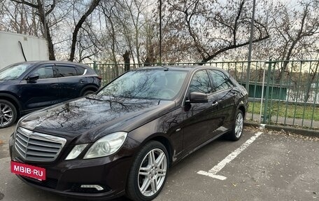 Mercedes-Benz E-Класс, 2010 год, 1 700 000 рублей, 11 фотография