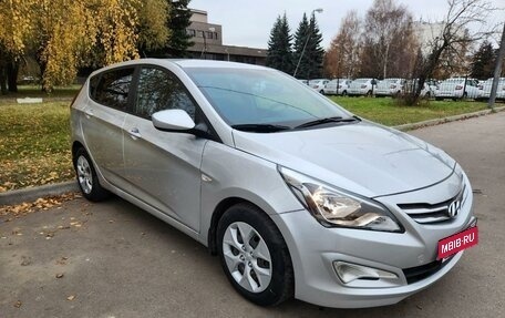 Hyundai Solaris II рестайлинг, 2015 год, 1 150 000 рублей, 3 фотография