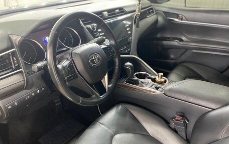 Toyota Camry, 2018 год, 3 200 000 рублей, 6 фотография