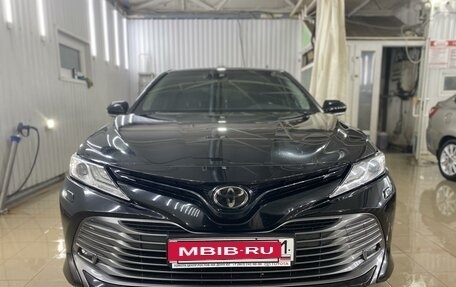 Toyota Camry, 2018 год, 3 200 000 рублей, 5 фотография