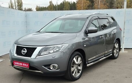 Nissan Pathfinder, 2014 год, 2 100 000 рублей, 1 фотография