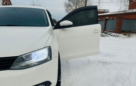 Volkswagen Jetta VI, 2014 год, 1 250 000 рублей, 14 фотография