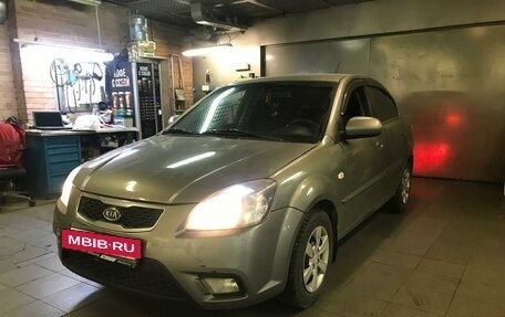 KIA Rio II, 2011 год, 650 000 рублей, 7 фотография