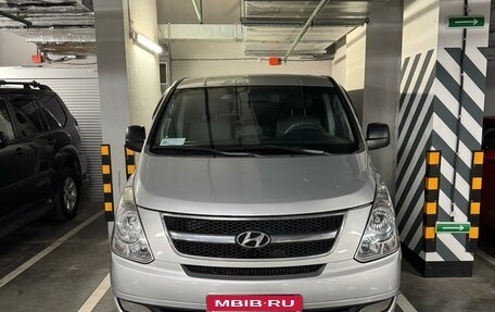 Hyundai Grand Starex Grand Starex I рестайлинг 2, 2008 год, 1 070 000 рублей, 1 фотография