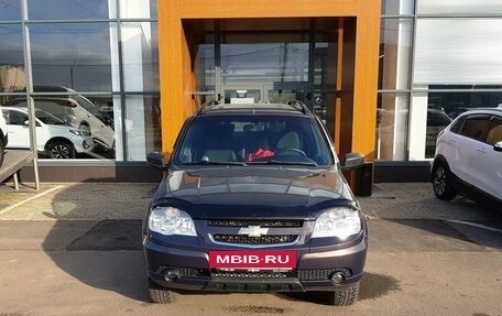 Chevrolet Niva I рестайлинг, 2013 год, 795 000 рублей, 2 фотография