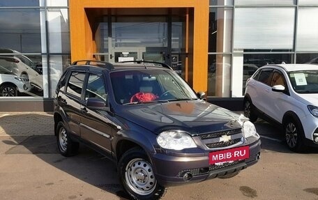 Chevrolet Niva I рестайлинг, 2013 год, 795 000 рублей, 3 фотография