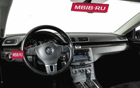 Volkswagen Passat CC I рестайлинг, 2013 год, 1 620 000 рублей, 24 фотография