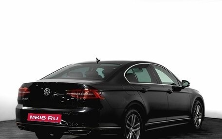 Volkswagen Passat B8 рестайлинг, 2018 год, 2 449 000 рублей, 6 фотография