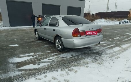 Mitsubishi Carisma I, 1996 год, 179 000 рублей, 1 фотография