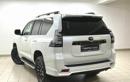 Toyota Land Cruiser Prado 150 рестайлинг 2, 2020 год, 7 765 000 рублей, 6 фотография