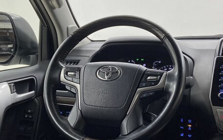 Toyota Land Cruiser Prado 150 рестайлинг 2, 2020 год, 7 765 000 рублей, 19 фотография