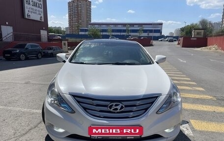 Hyundai Sonata VI, 2012 год, 1 650 000 рублей, 2 фотография