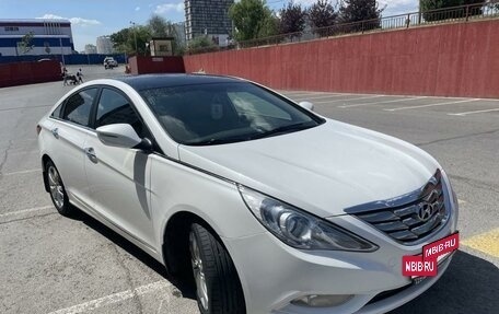 Hyundai Sonata VI, 2012 год, 1 650 000 рублей, 3 фотография