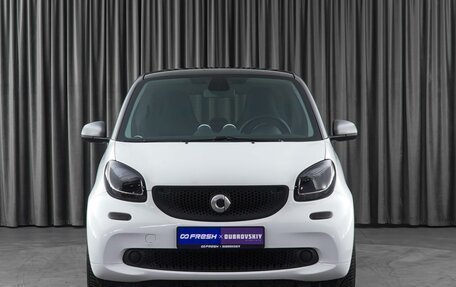 Smart Fortwo III, 2018 год, 1 219 000 рублей, 3 фотография