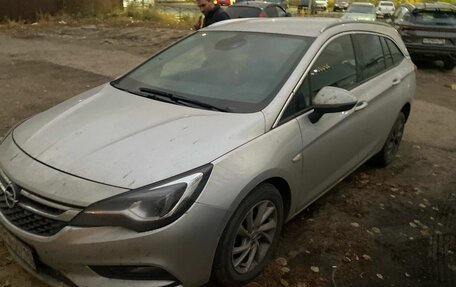 Opel Astra K, 2017 год, 1 459 000 рублей, 3 фотография