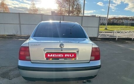 Volkswagen Passat B5+ рестайлинг, 1998 год, 450 000 рублей, 2 фотография