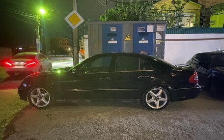 Mercedes-Benz E-Класс, 2004 год, 1 350 000 рублей, 2 фотография