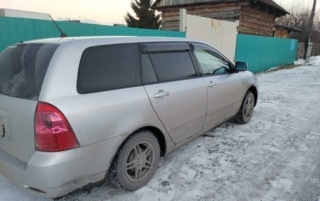 Toyota Corolla, 2005 год, 750 000 рублей, 3 фотография