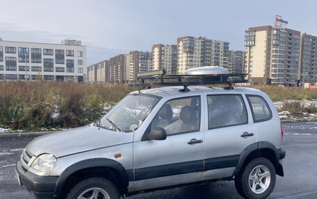 Chevrolet Niva I рестайлинг, 2004 год, 290 000 рублей, 4 фотография