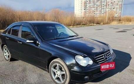 Mercedes-Benz C-Класс, 2007 год, 800 000 рублей, 3 фотография